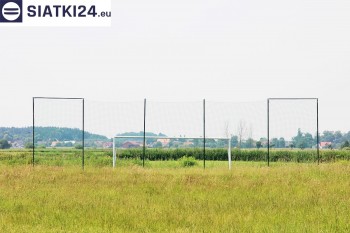 Siatki Dębica - Solidne ogrodzenie boiska piłkarskiego dla terenów Dębicy